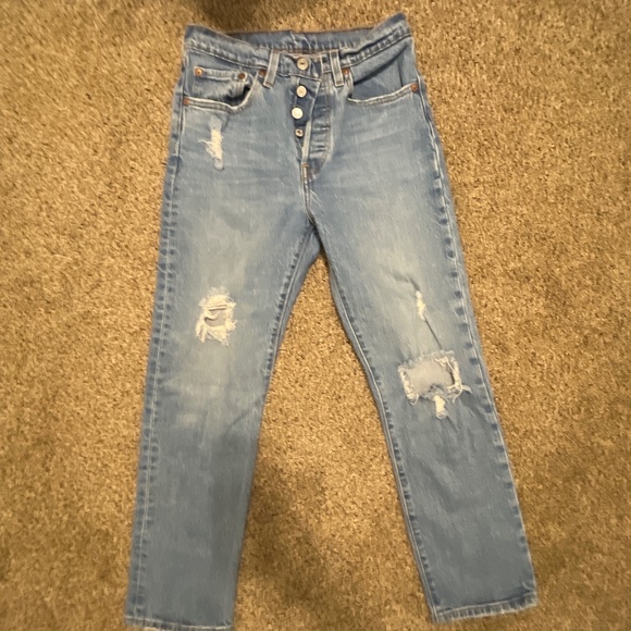 Levi’s Cheeky Jean - Picture 1 of 3